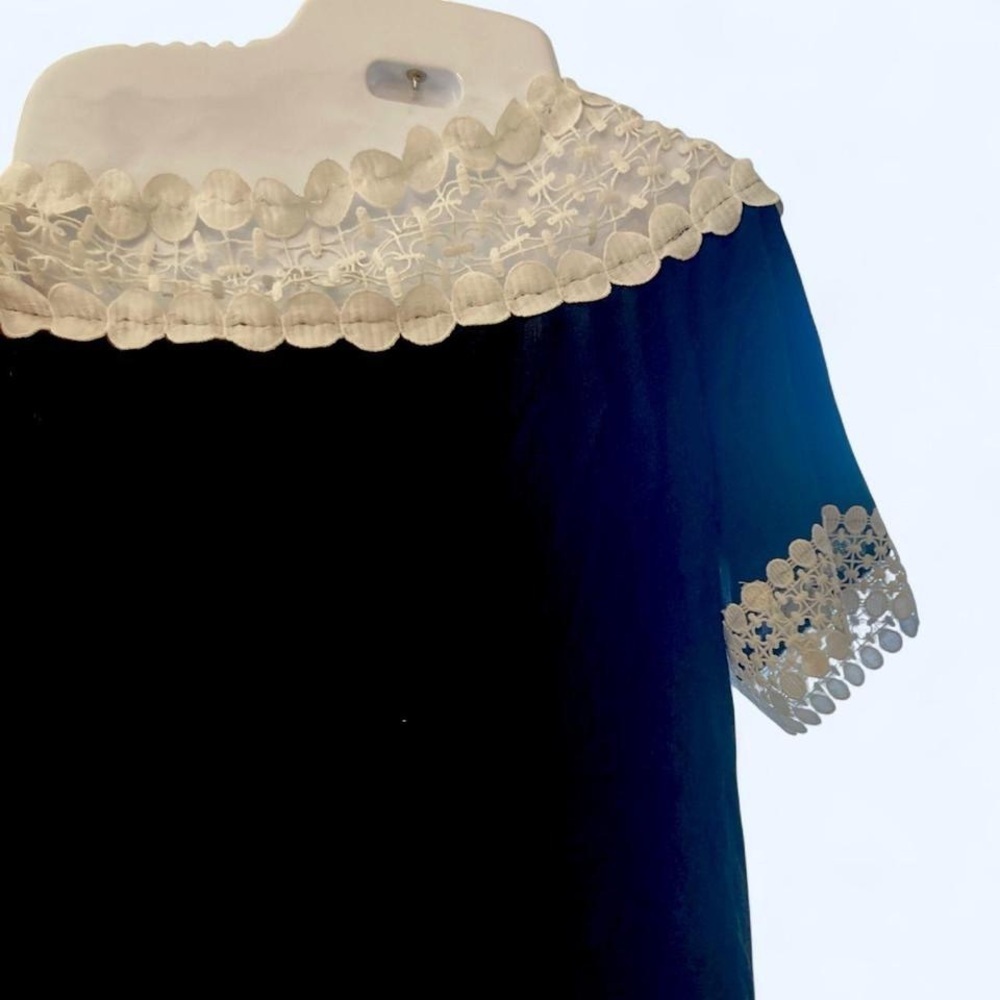 INC International Concepts Black Top with White Crochet Lace S